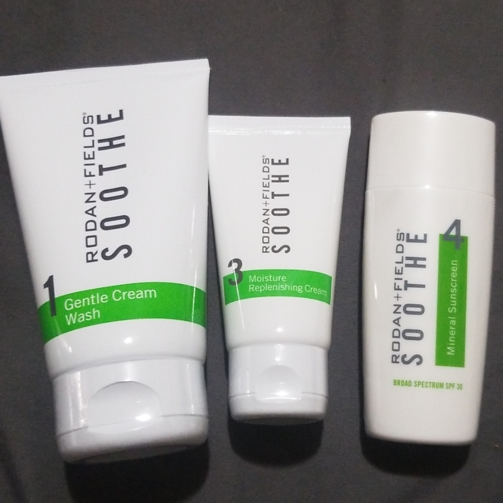 ☆CLOSET CLEAN OUT☆ Rodan+Fields Soothe